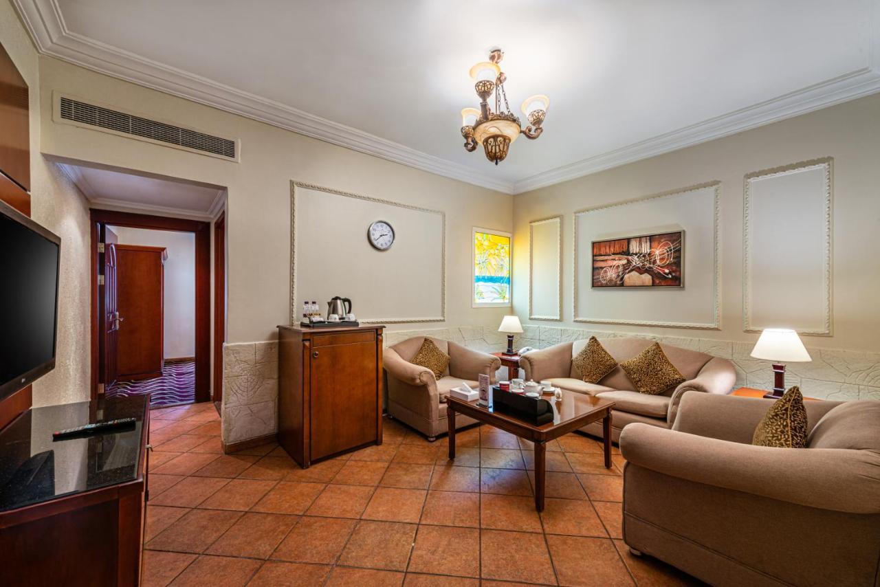 Hotel Boudl Palestine Jiddah Esterno foto