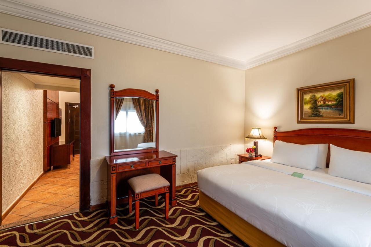 Hotel Boudl Palestine Jiddah Esterno foto