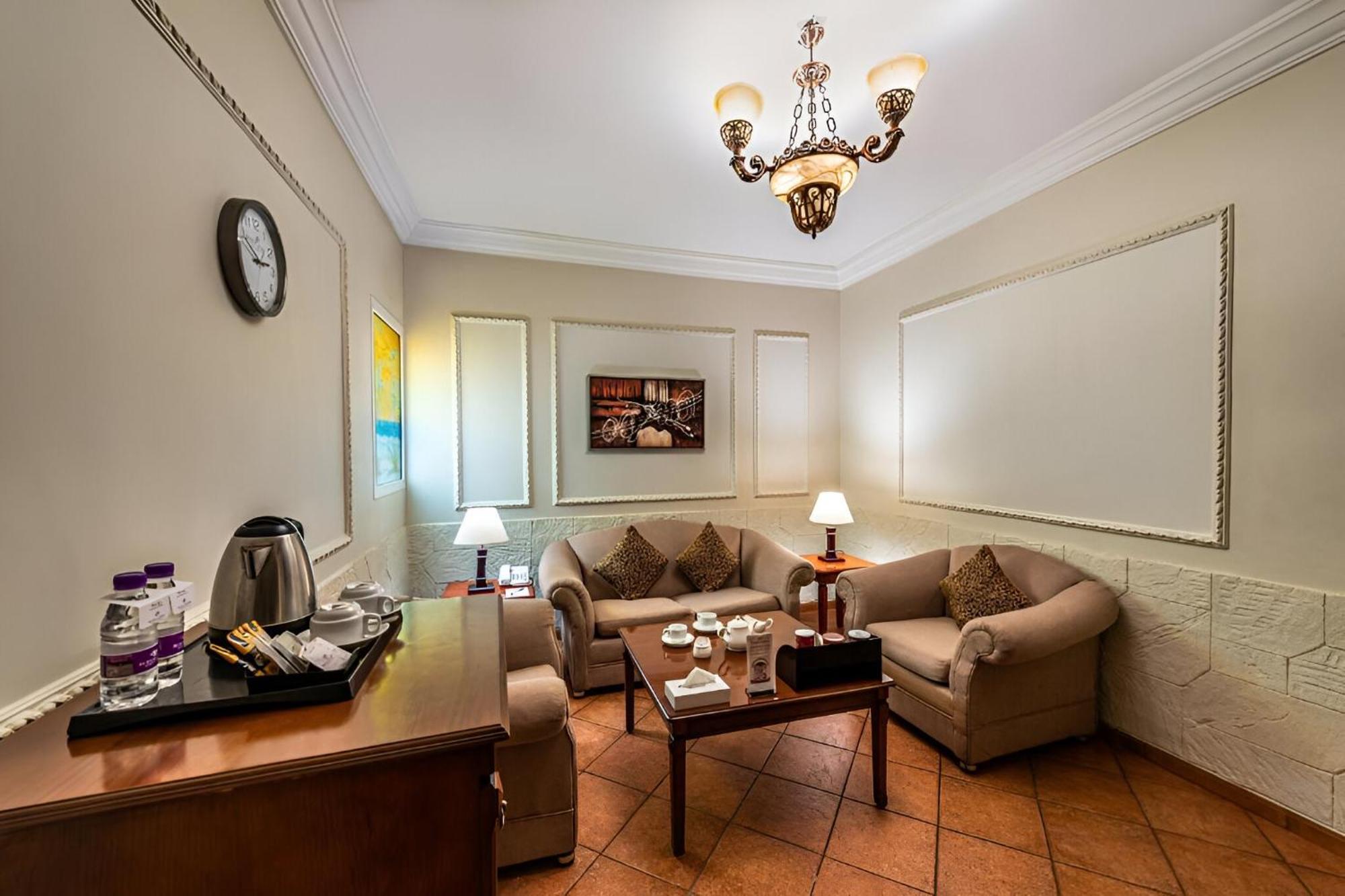 Hotel Boudl Palestine Jiddah Esterno foto